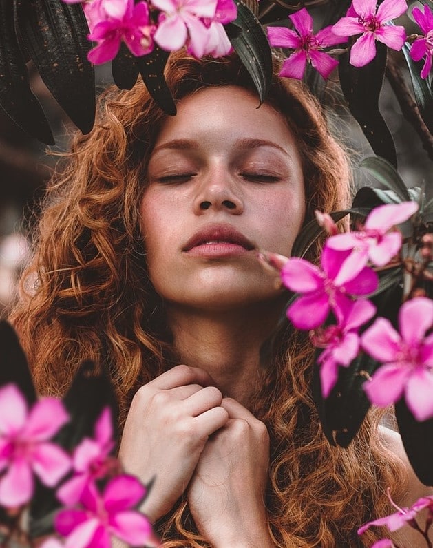 The Mystery of Divine Feminine Energy and How to Connect With It