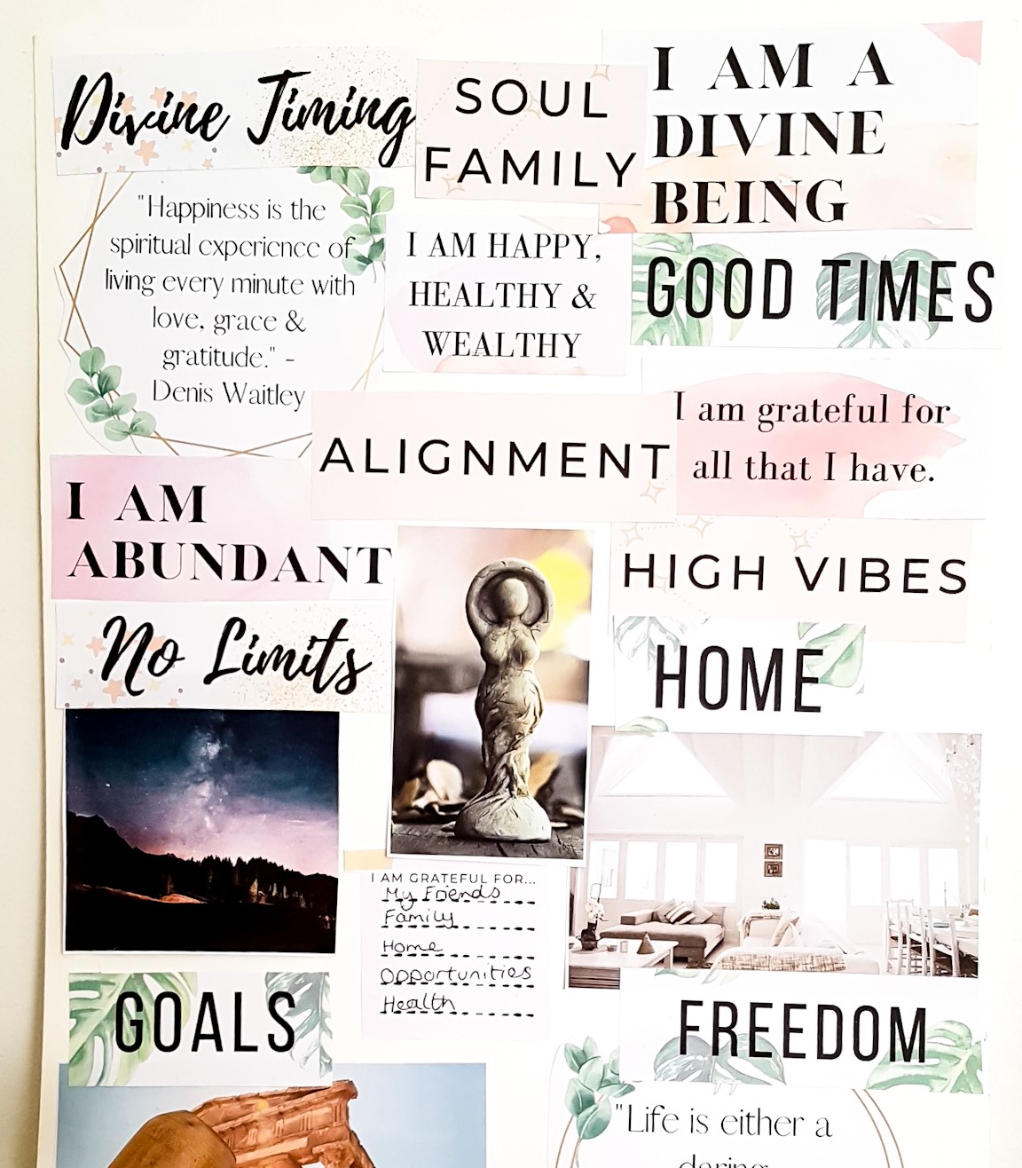 How To Make a Vision Board That Manifests Your Dream Life
